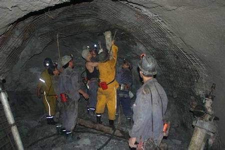 牟定工程爆破中的危险因素分析以及应对工程爆破危险的措施